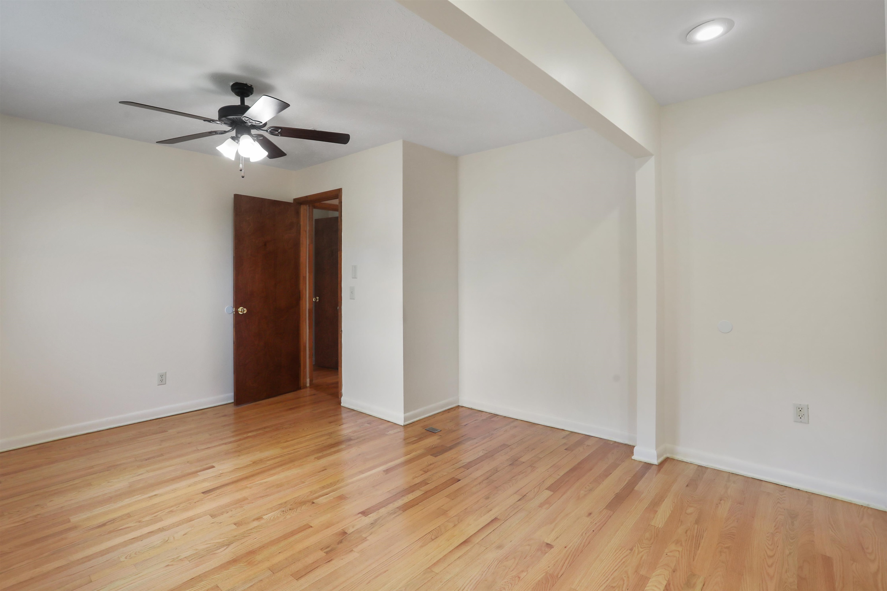 3423 SMITH CREEK RD, NEW MARKET, Virginia 22844, 3 Bedrooms Bedrooms, ,2 BathroomsBathrooms,Residential,3423 SMITH CREEK RD,665221 MLS # 665221