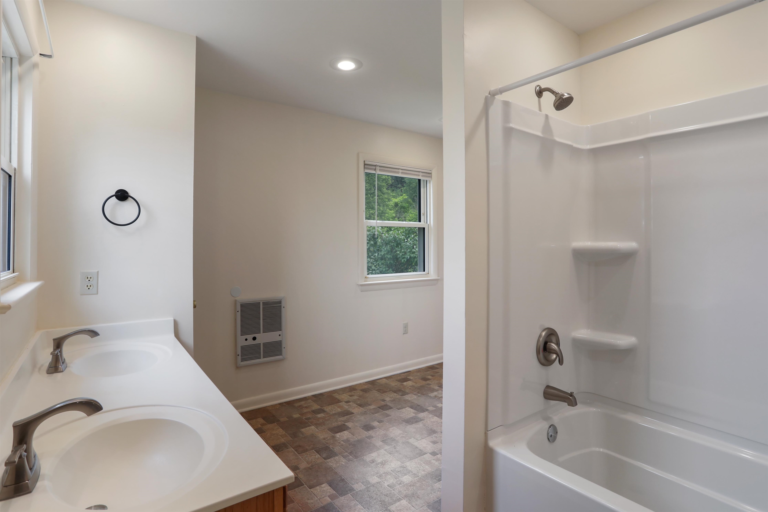 3423 SMITH CREEK RD, NEW MARKET, Virginia 22844, 3 Bedrooms Bedrooms, ,2 BathroomsBathrooms,Residential,3423 SMITH CREEK RD,665221 MLS # 665221