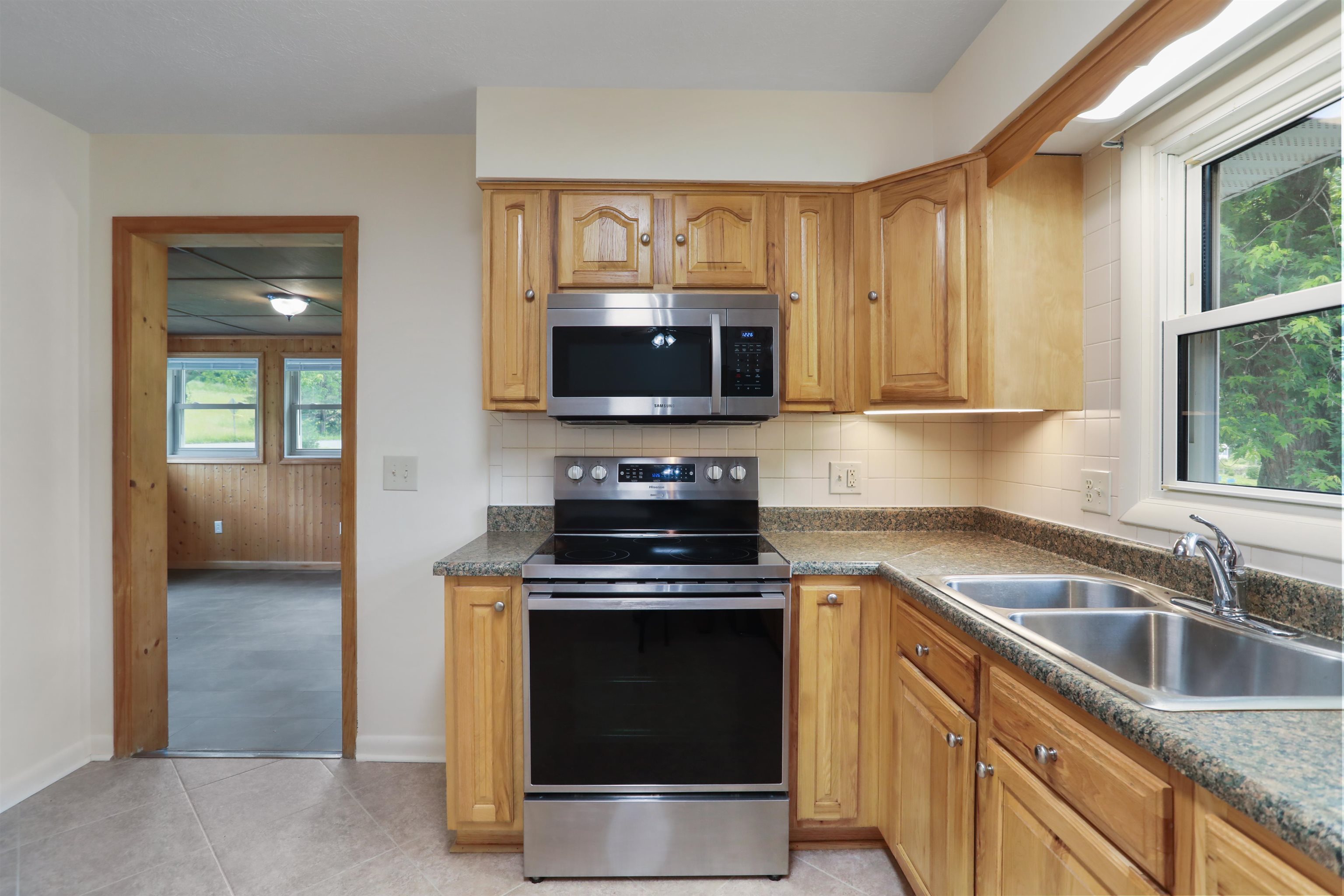 3423 SMITH CREEK RD, NEW MARKET, Virginia 22844, 3 Bedrooms Bedrooms, ,2 BathroomsBathrooms,Residential,3423 SMITH CREEK RD,665221 MLS # 665221