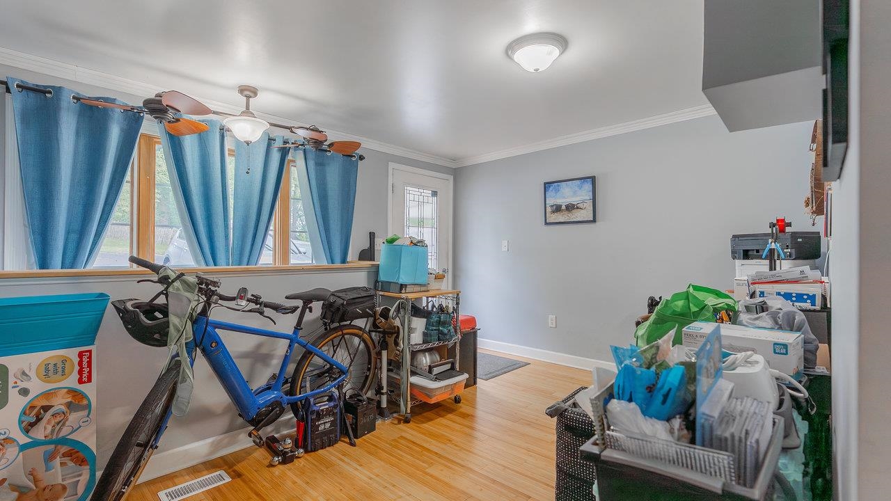 391 MT CRAWFORD AVE, BRIDGEWATER, Virginia 22812, 2 Bedrooms Bedrooms, ,3 BathroomsBathrooms,Residential,391 MT CRAWFORD AVE,665238 MLS # 665238