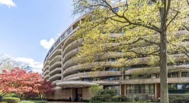 4200 MASSACHUSETTS AVE NW #106, WASHINGTON, District Of Columbia 20016, 3 Bedrooms Bedrooms, 7 Rooms Rooms,3 BathroomsBathrooms,Residential,For sale,4200 MASSACHUSETTS AVE NW #106,DCDC2196668 MLS # DCDC2196668