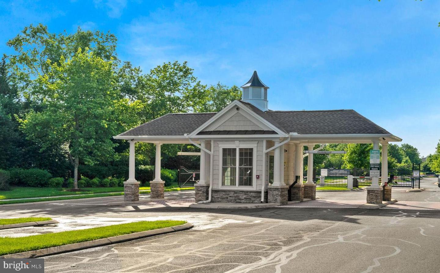 20620 HOPE SPRING TER #206, ASHBURN, Virginia 20147, 2 Bedrooms Bedrooms, ,2 BathroomsBathrooms,Residential,For sale,20620 HOPE SPRING TER #206,VALO2094526 MLS # VALO2094526