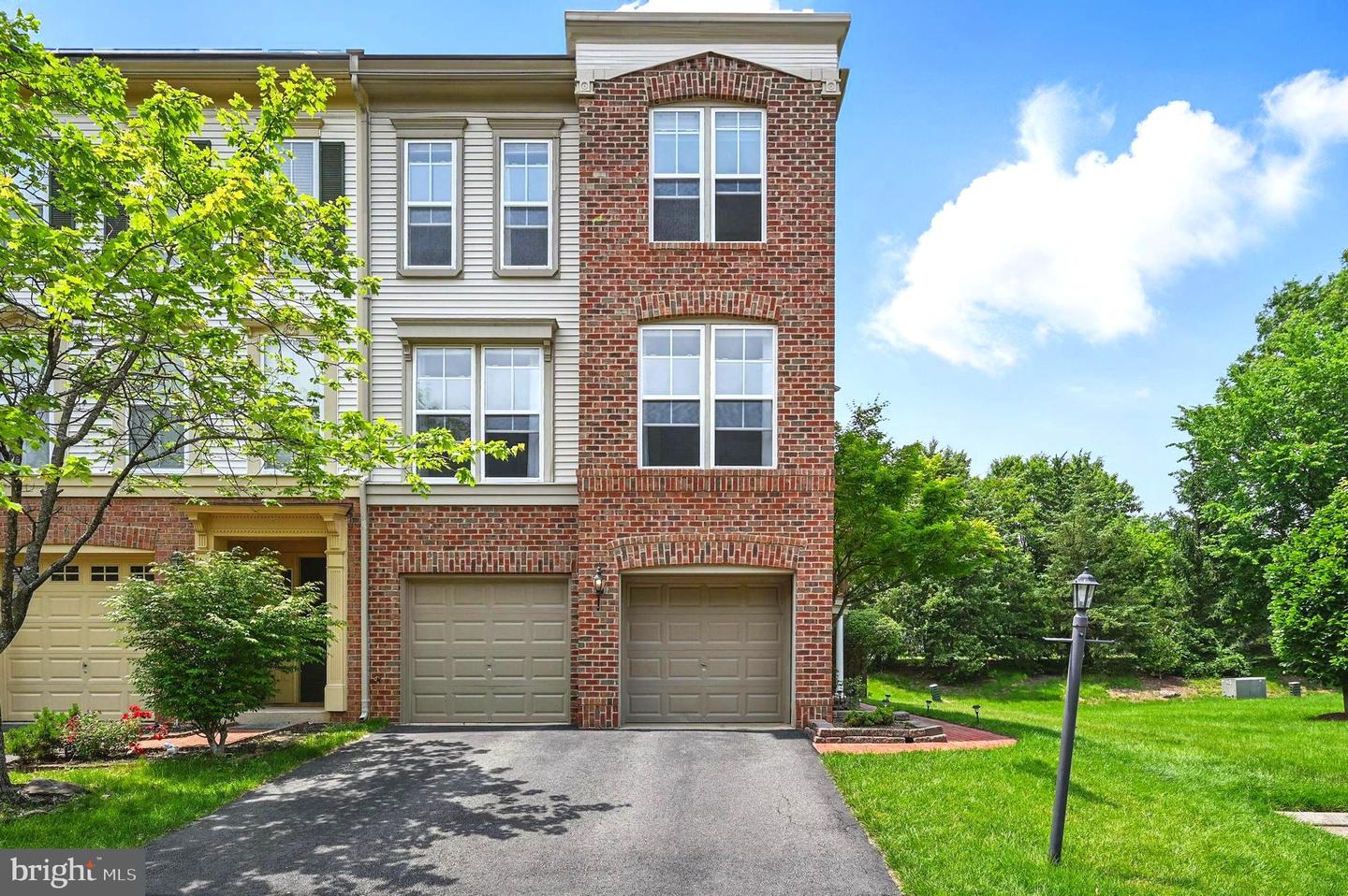 21417 FALLING ROCK TER, BROADLANDS, Virginia 20148, 3 Bedrooms Bedrooms, ,2 BathroomsBathrooms,Residential,For sale,21417 FALLING ROCK TER,VALO2094572 MLS # VALO2094572