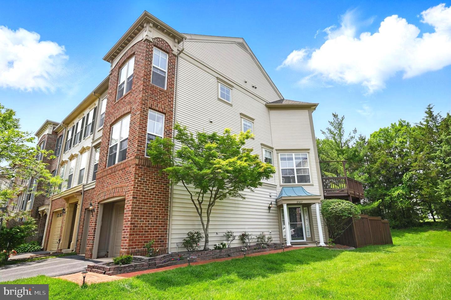 21417 FALLING ROCK TER, BROADLANDS, Virginia 20148, 3 Bedrooms Bedrooms, ,2 BathroomsBathrooms,Residential,For sale,21417 FALLING ROCK TER,VALO2094572 MLS # VALO2094572