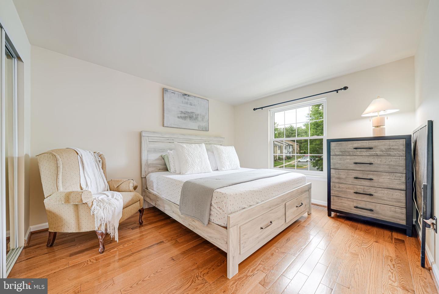 6078 HOLLOW HILL LN, SPRINGFIELD, Virginia 22152, 3 Bedrooms Bedrooms, ,3 BathroomsBathrooms,Residential,For sale,6078 HOLLOW HILL LN,VAFX2236228 MLS # VAFX2236228