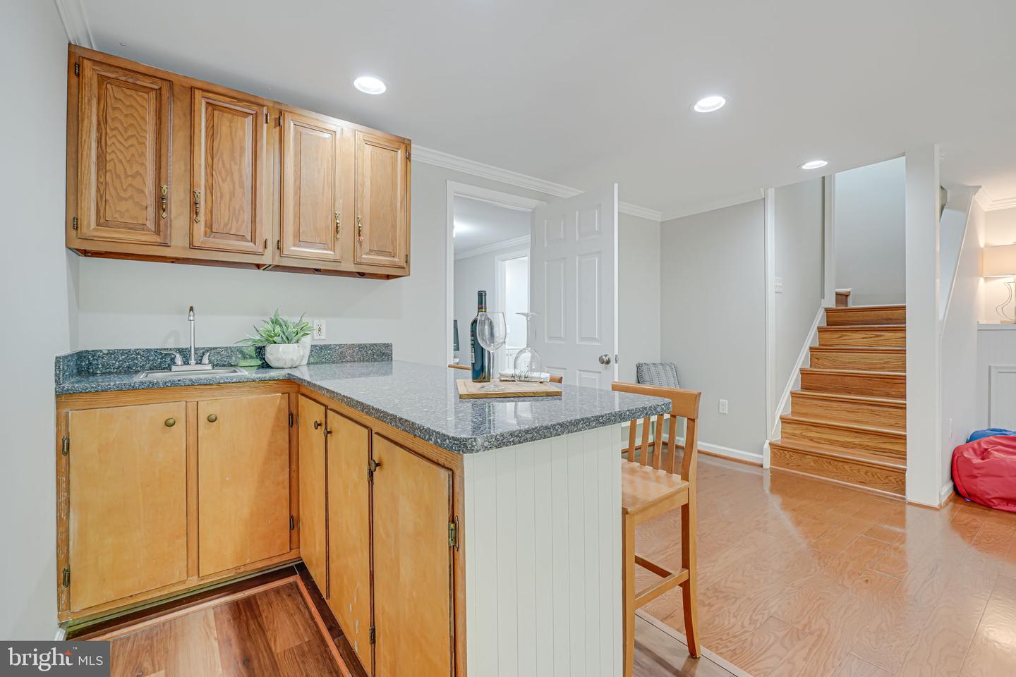 6078 HOLLOW HILL LN, SPRINGFIELD, Virginia 22152, 3 Bedrooms Bedrooms, ,3 BathroomsBathrooms,Residential,For sale,6078 HOLLOW HILL LN,VAFX2236228 MLS # VAFX2236228