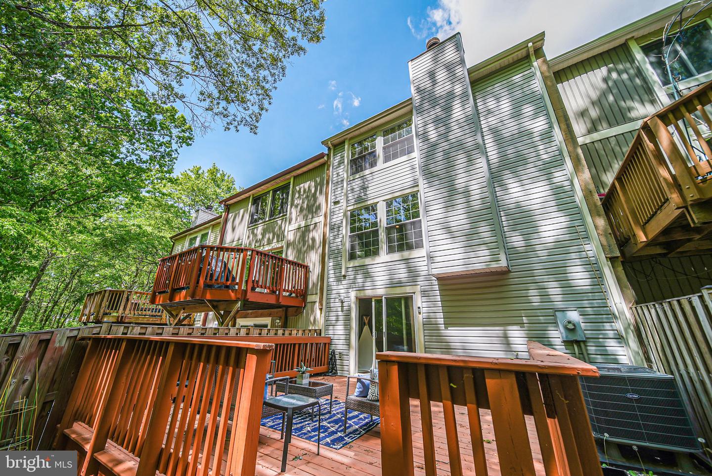 6078 HOLLOW HILL LN, SPRINGFIELD, Virginia 22152, 3 Bedrooms Bedrooms, ,3 BathroomsBathrooms,Residential,For sale,6078 HOLLOW HILL LN,VAFX2236228 MLS # VAFX2236228