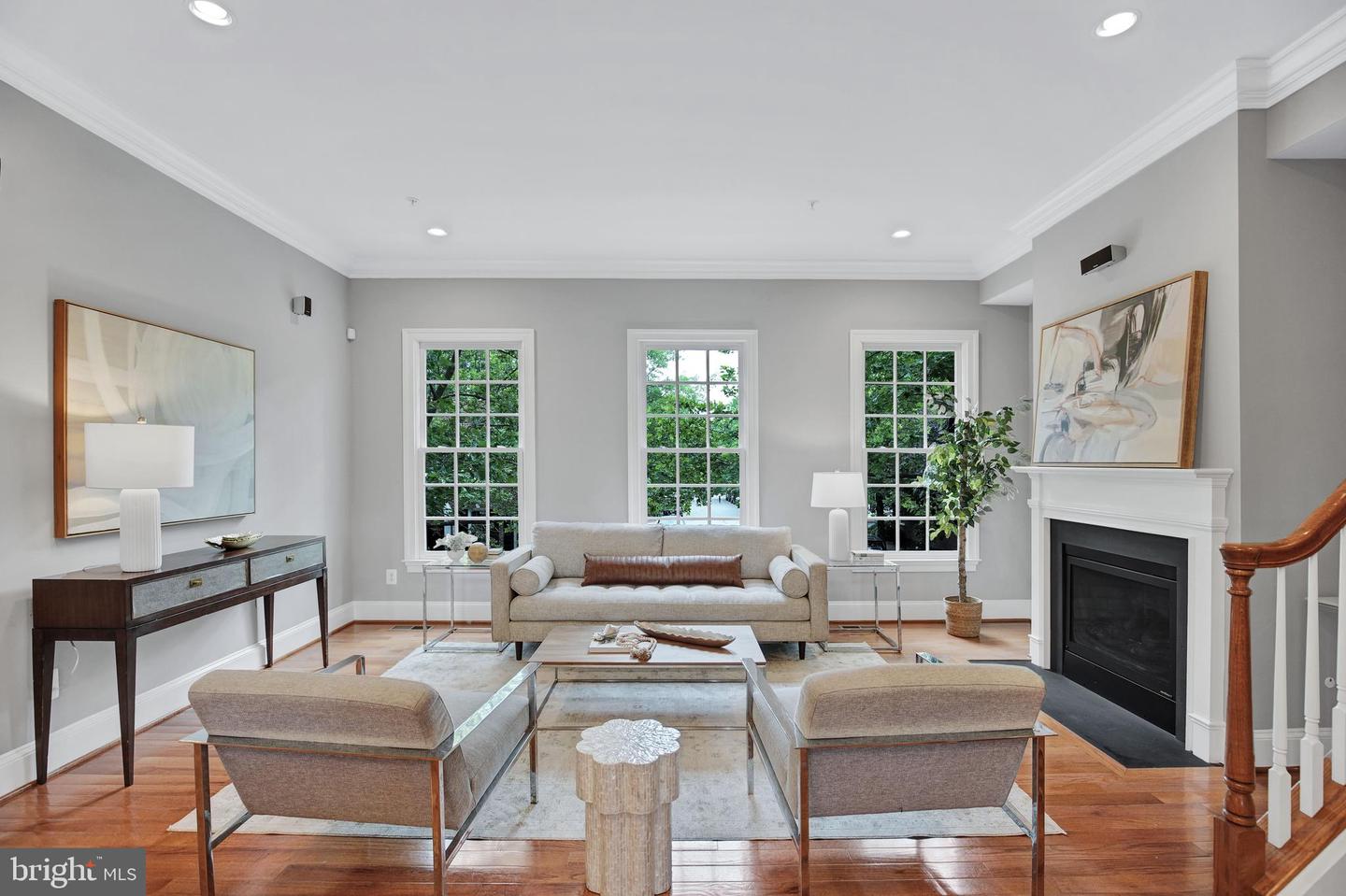 1762 POTOMAC GREENS DR, ALEXANDRIA, Virginia 22314, 4 Bedrooms Bedrooms, ,3 BathroomsBathrooms,Residential,For sale,1762 POTOMAC GREENS DR,VAAX2044614 MLS # VAAX2044614