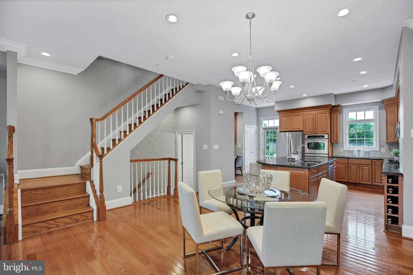 1762 POTOMAC GREENS DR, ALEXANDRIA, Virginia 22314, 4 Bedrooms Bedrooms, ,3 BathroomsBathrooms,Residential,For sale,1762 POTOMAC GREENS DR,VAAX2044614 MLS # VAAX2044614