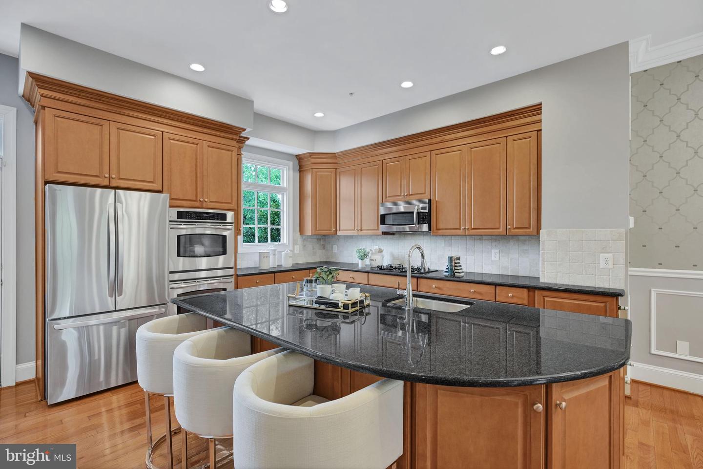 1762 POTOMAC GREENS DR, ALEXANDRIA, Virginia 22314, 4 Bedrooms Bedrooms, ,3 BathroomsBathrooms,Residential,For sale,1762 POTOMAC GREENS DR,VAAX2044614 MLS # VAAX2044614