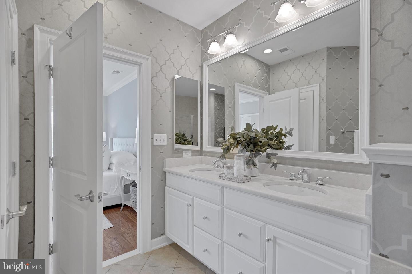 1762 POTOMAC GREENS DR, ALEXANDRIA, Virginia 22314, 4 Bedrooms Bedrooms, ,3 BathroomsBathrooms,Residential,For sale,1762 POTOMAC GREENS DR,VAAX2044614 MLS # VAAX2044614
