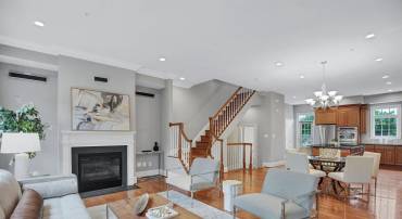 1762 POTOMAC GREENS DR, ALEXANDRIA, Virginia 22314, 4 Bedrooms Bedrooms, ,3 BathroomsBathrooms,Residential,For sale,1762 POTOMAC GREENS DR,VAAX2044614 MLS # VAAX2044614