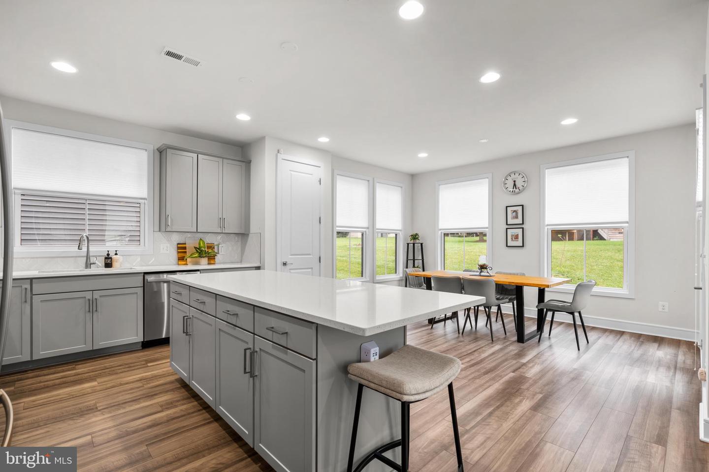 21340 RAINIER LN, BROADLANDS, Virginia 20148, 5 Bedrooms Bedrooms, ,5 BathroomsBathrooms,Residential,For sale,21340 RAINIER LN,VALO2094968 MLS # VALO2094968