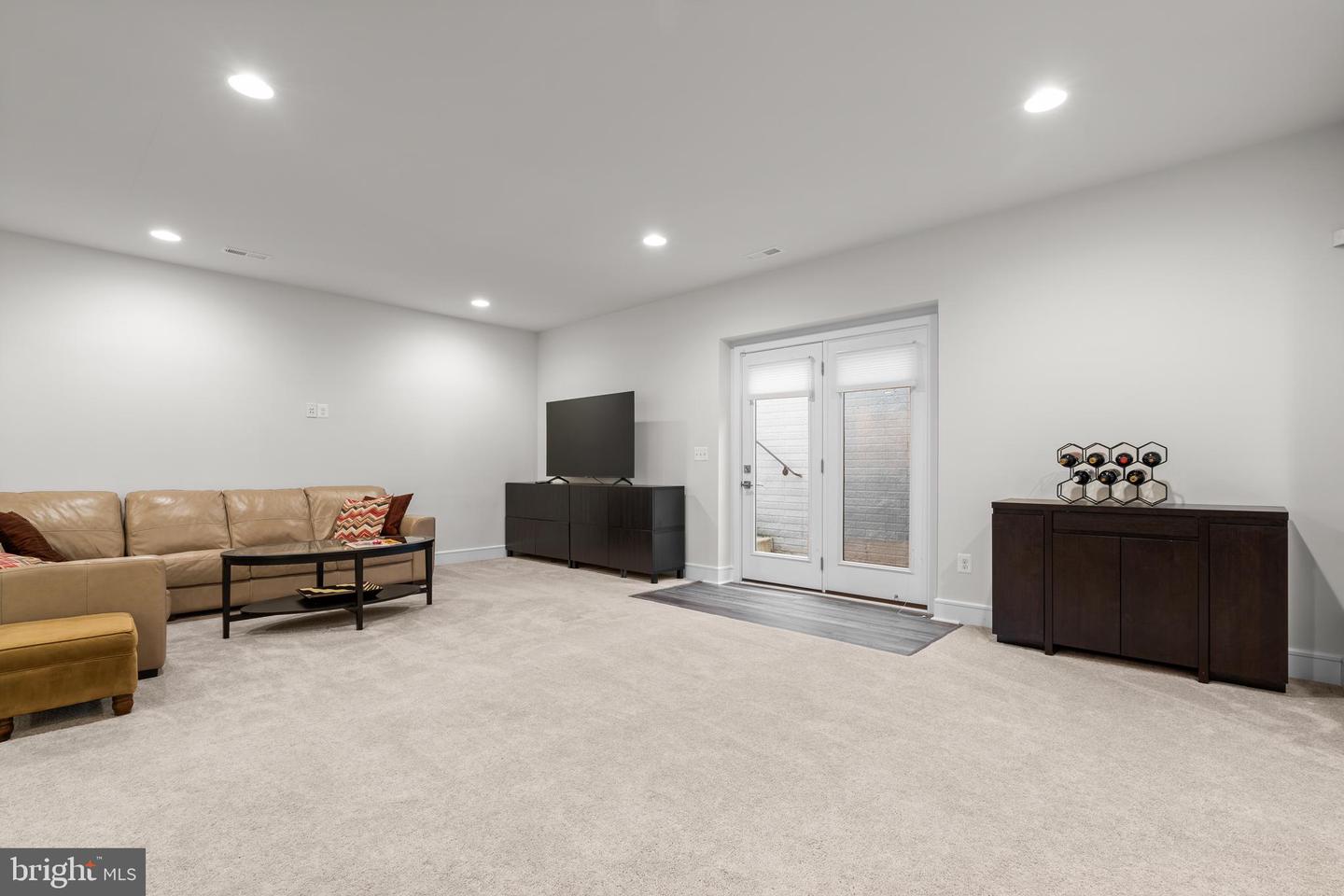 21340 RAINIER LN, BROADLANDS, Virginia 20148, 5 Bedrooms Bedrooms, ,5 BathroomsBathrooms,Residential,For sale,21340 RAINIER LN,VALO2094968 MLS # VALO2094968