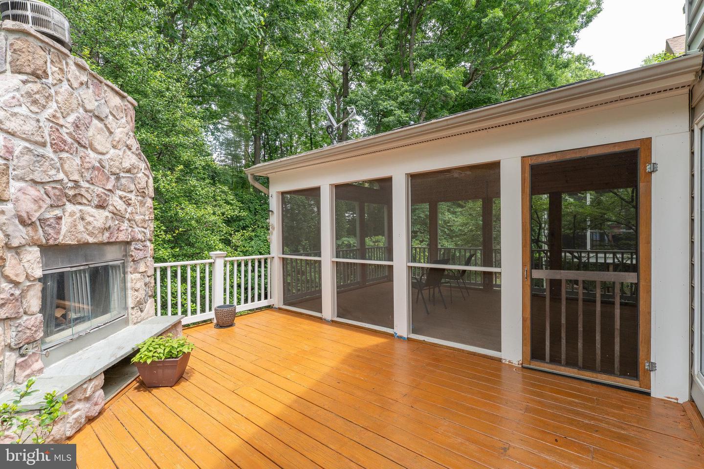 6732 BARON RD, MCLEAN, Virginia 22101, 4 Bedrooms Bedrooms, ,3 BathroomsBathrooms,Residential,For sale,6732 BARON RD,VAFX2237066 MLS # VAFX2237066