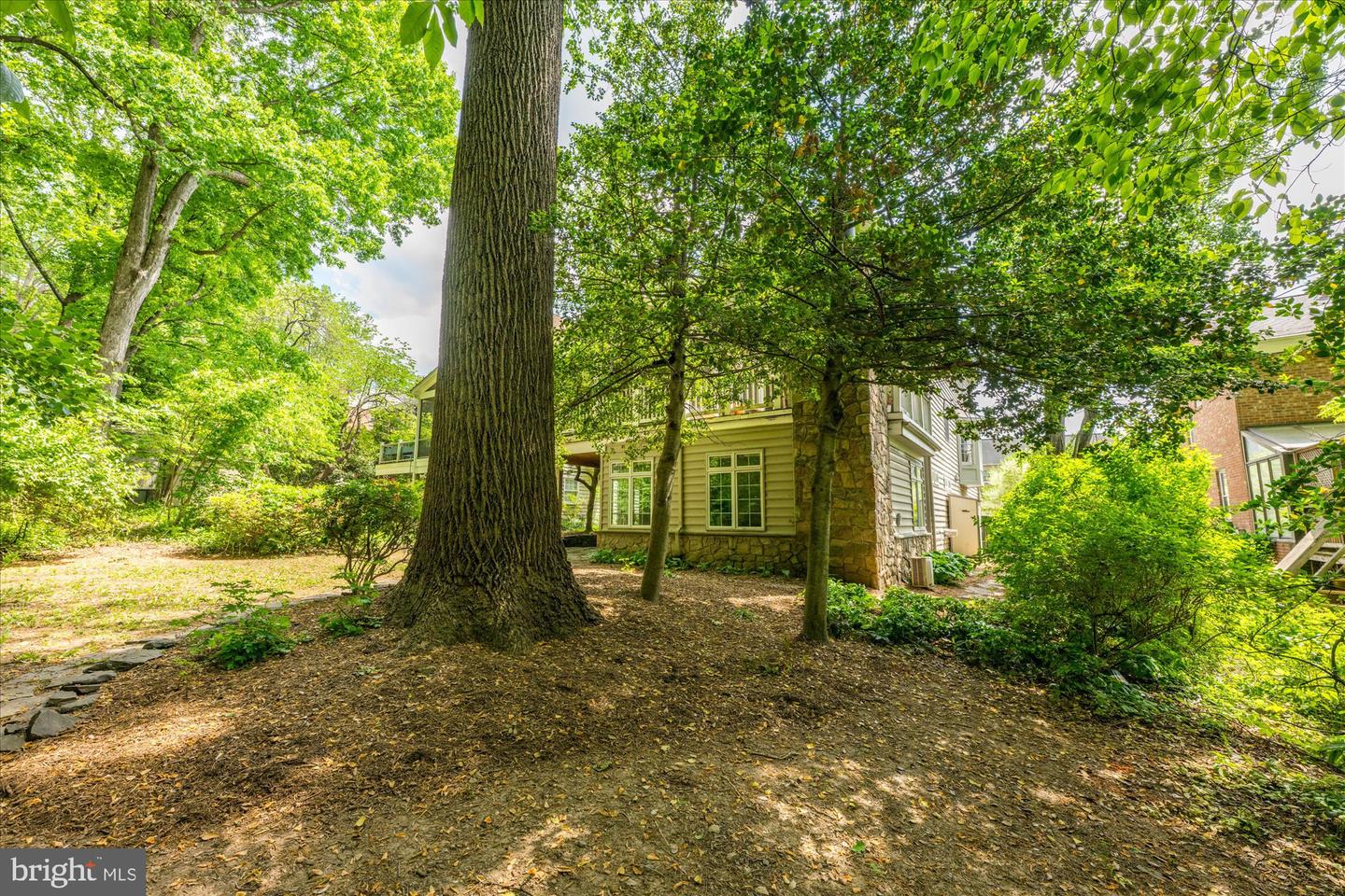 6732 BARON RD, MCLEAN, Virginia 22101, 4 Bedrooms Bedrooms, ,3 BathroomsBathrooms,Residential,For sale,6732 BARON RD,VAFX2237066 MLS # VAFX2237066