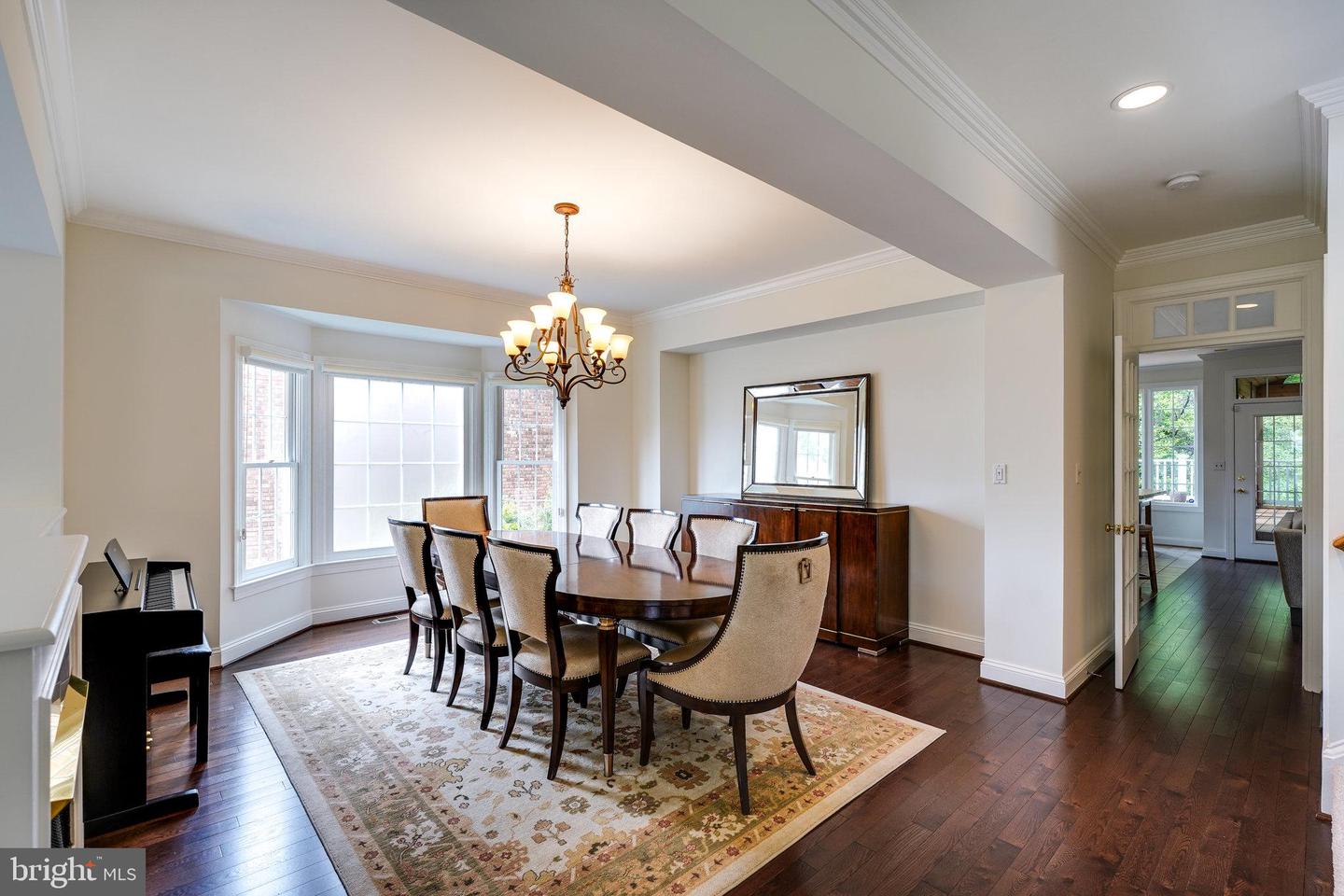 6732 BARON RD, MCLEAN, Virginia 22101, 4 Bedrooms Bedrooms, ,3 BathroomsBathrooms,Residential,For sale,6732 BARON RD,VAFX2237066 MLS # VAFX2237066
