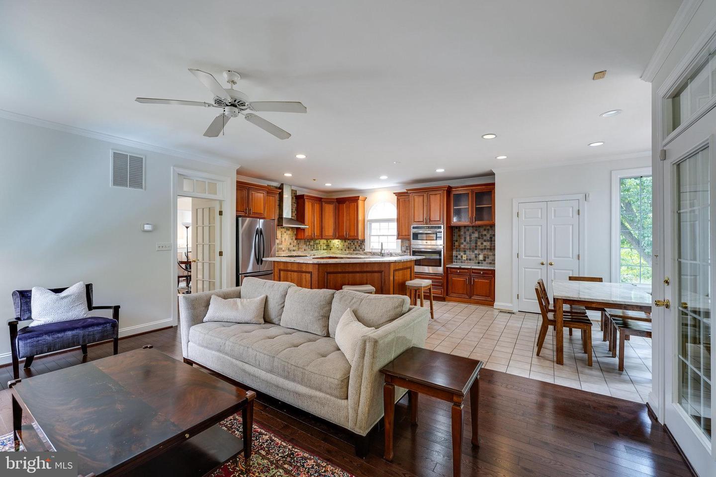 6732 BARON RD, MCLEAN, Virginia 22101, 4 Bedrooms Bedrooms, ,3 BathroomsBathrooms,Residential,For sale,6732 BARON RD,VAFX2237066 MLS # VAFX2237066
