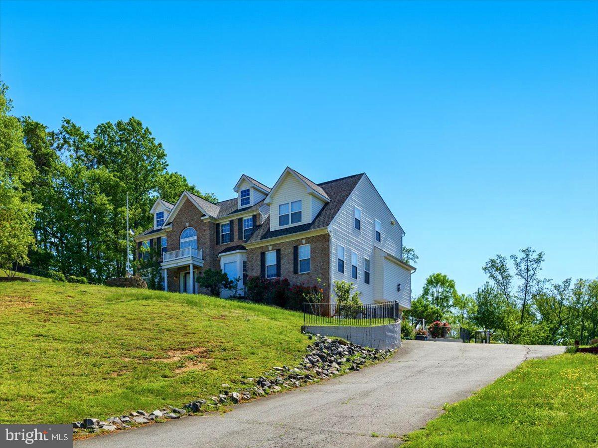 26 SENTINEL RIDGE LN, STAFFORD, Virginia 22554, 6 Bedrooms Bedrooms, ,5 BathroomsBathrooms,Residential,For sale,26 SENTINEL RIDGE LN,VAST2038356 MLS # VAST2038356