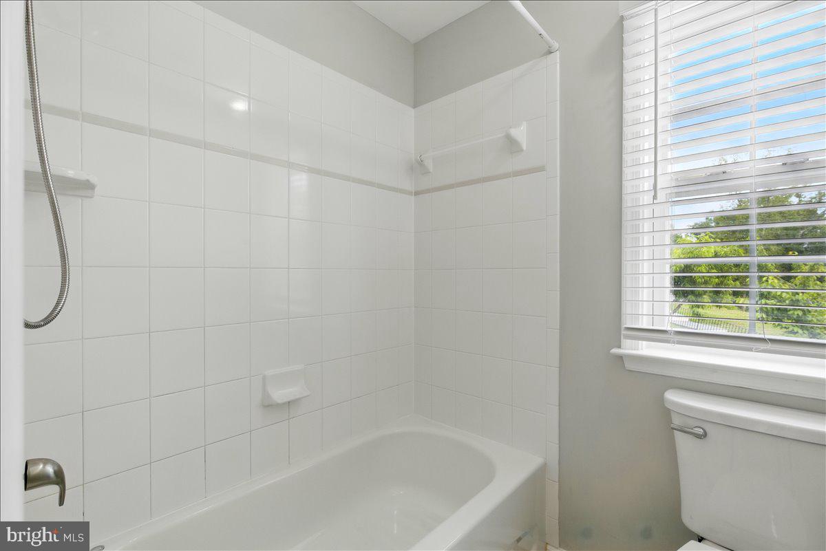 26 SENTINEL RIDGE LN, STAFFORD, Virginia 22554, 6 Bedrooms Bedrooms, ,5 BathroomsBathrooms,Residential,For sale,26 SENTINEL RIDGE LN,VAST2038356 MLS # VAST2038356