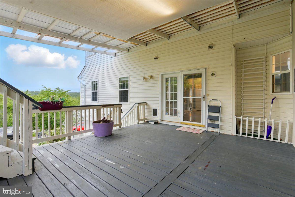 26 SENTINEL RIDGE LN, STAFFORD, Virginia 22554, 6 Bedrooms Bedrooms, ,5 BathroomsBathrooms,Residential,For sale,26 SENTINEL RIDGE LN,VAST2038356 MLS # VAST2038356