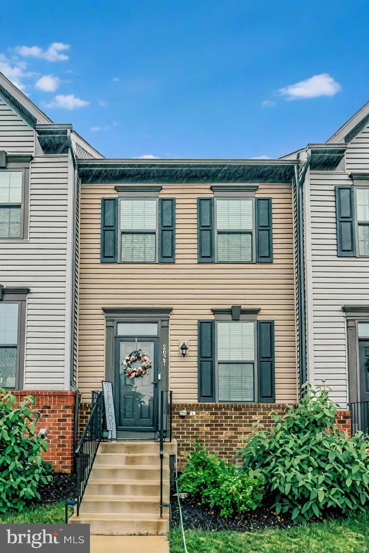 2027 TRACK CIR, FREDERICKSBURG, Virginia 22401, 3 Bedrooms Bedrooms, ,3 BathroomsBathrooms,Residential,For sale,2027 TRACK CIR,VAFB2008102 MLS # VAFB2008102