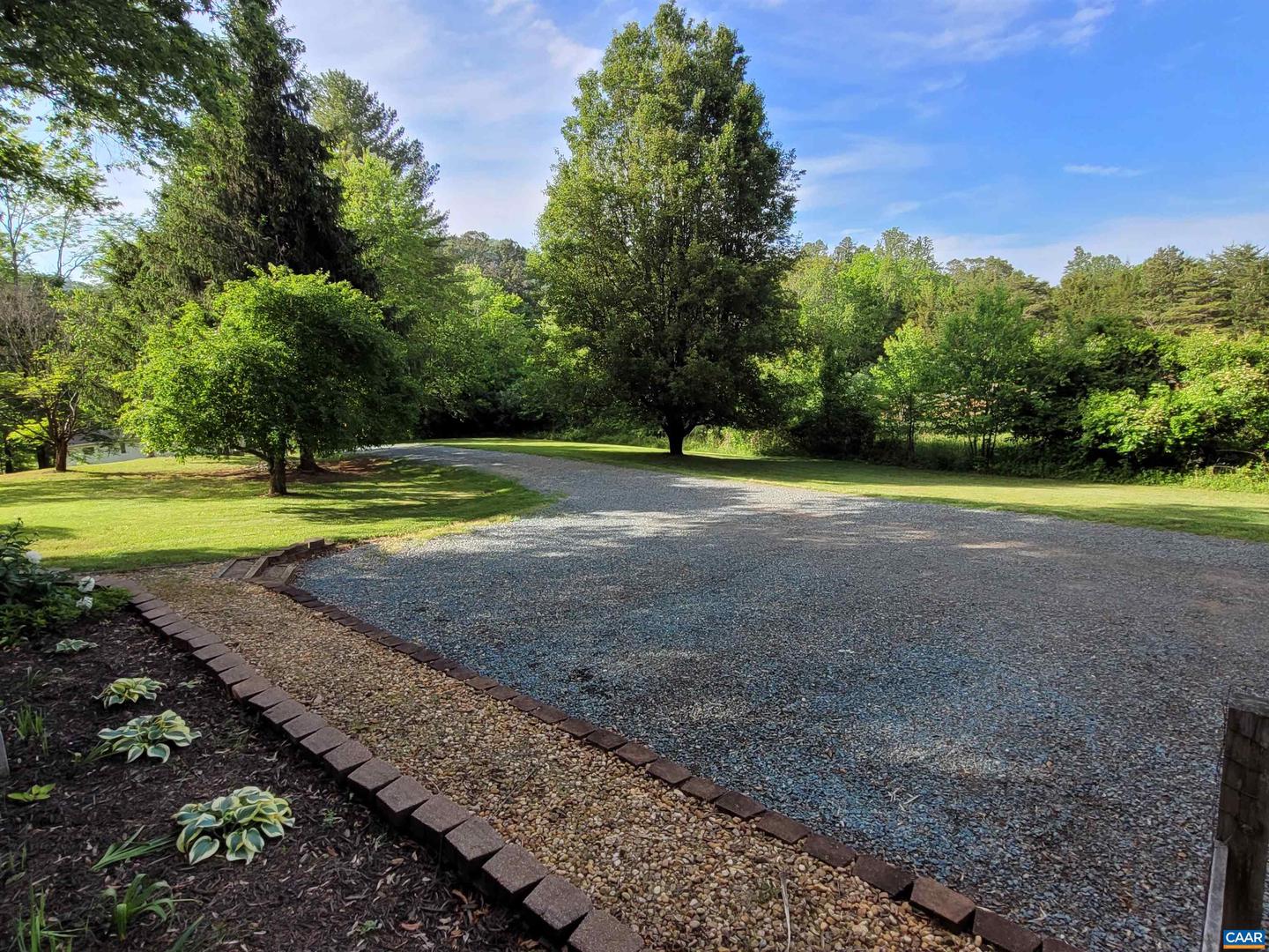 2865 OLD LYNCHBURG RD, NORTH GARDEN, Virginia 22959, 4 Bedrooms Bedrooms, ,2 BathroomsBathrooms,Residential,For sale,2865 OLD LYNCHBURG RD,664080 MLS # 664080