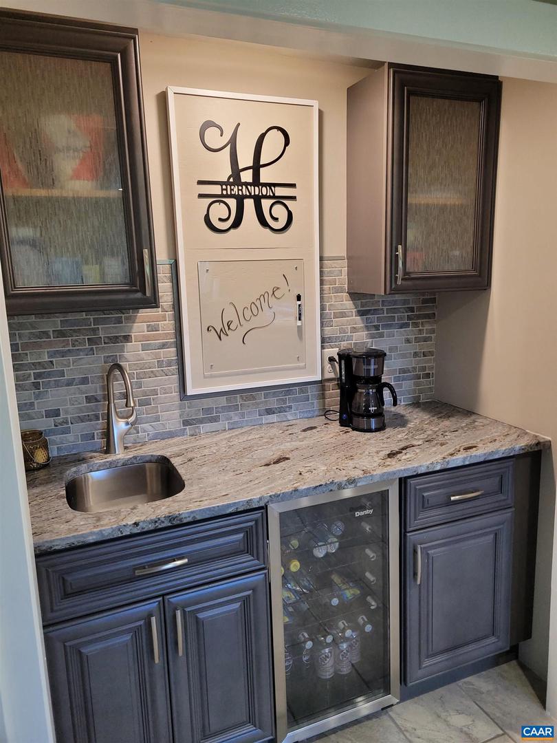 2865 OLD LYNCHBURG RD, NORTH GARDEN, Virginia 22959, 4 Bedrooms Bedrooms, ,2 BathroomsBathrooms,Residential,For sale,2865 OLD LYNCHBURG RD,664080 MLS # 664080