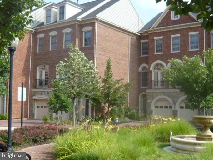 4906 DONOVAN DR, ALEXANDRIA, Virginia 22304, 4 Bedrooms Bedrooms, 15 Rooms Rooms,4 BathroomsBathrooms,Residential,For sale,4906 DONOVAN DR,VAAX2044946 MLS # VAAX2044946