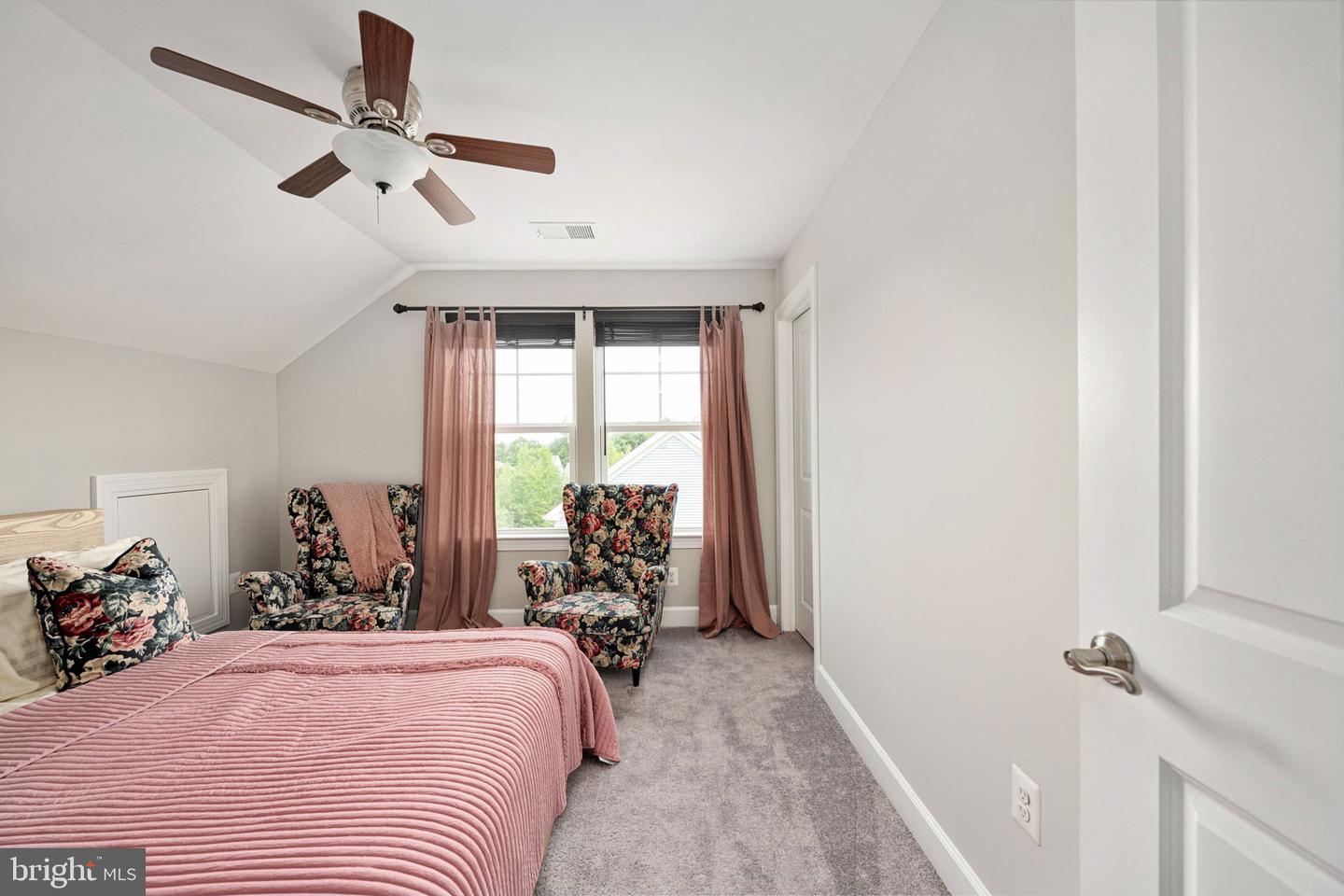547 APRICOT ST, STAFFORD, Virginia 22554, 6 Bedrooms Bedrooms, ,5 BathroomsBathrooms,Residential,For sale,547 APRICOT ST,VAST2038556 MLS # VAST2038556