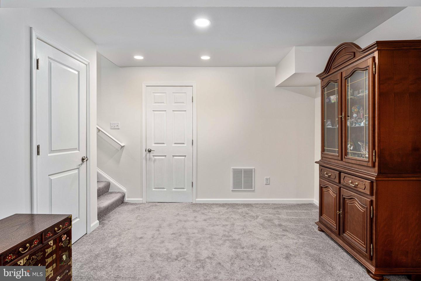547 APRICOT ST, STAFFORD, Virginia 22554, 6 Bedrooms Bedrooms, ,5 BathroomsBathrooms,Residential,For sale,547 APRICOT ST,VAST2038556 MLS # VAST2038556