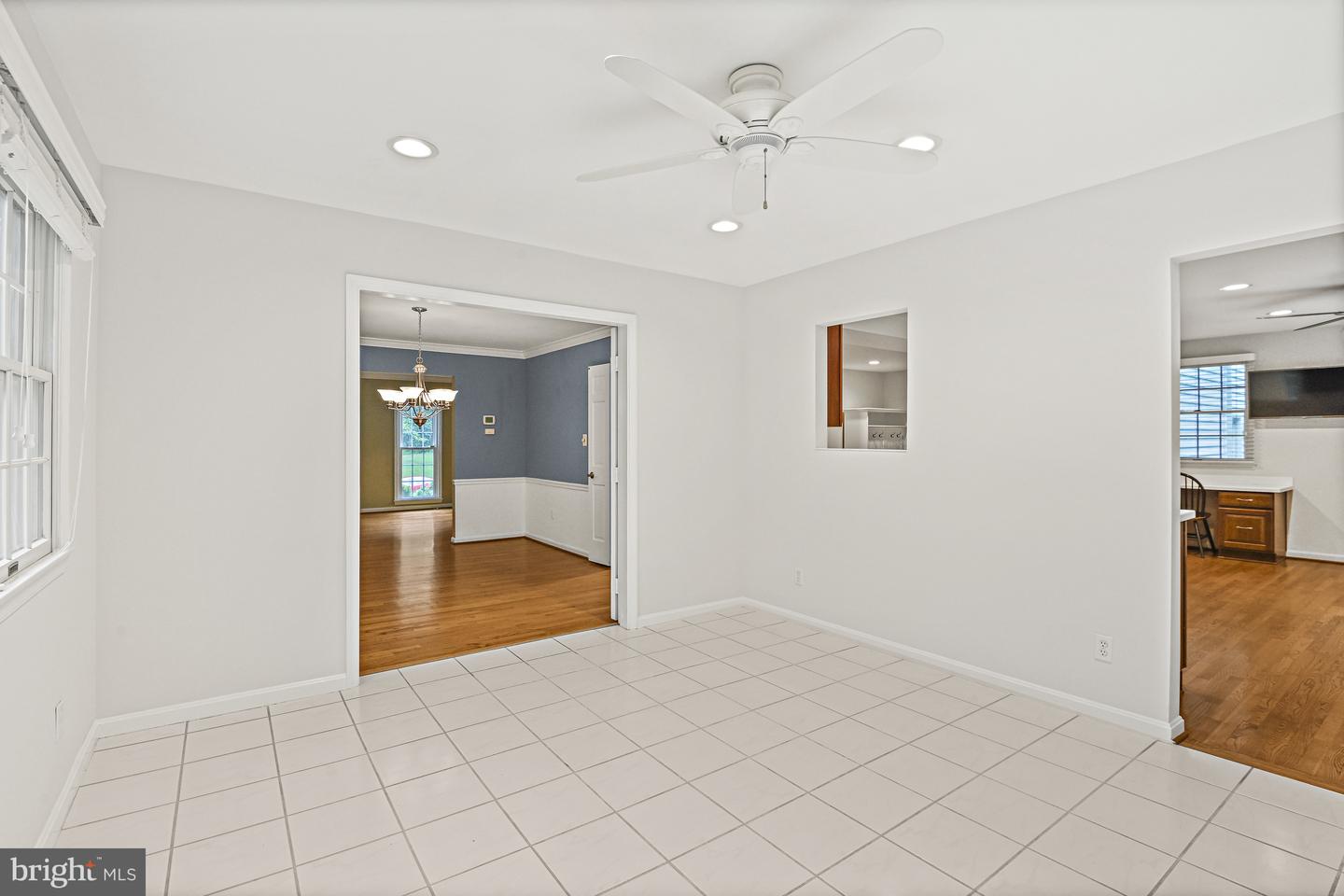 11904 PARADISE LN, HERNDON, Virginia 20171, 5 Bedrooms Bedrooms, ,2 BathroomsBathrooms,Residential,For sale,11904 PARADISE LN,VAFX2239430 MLS # VAFX2239430