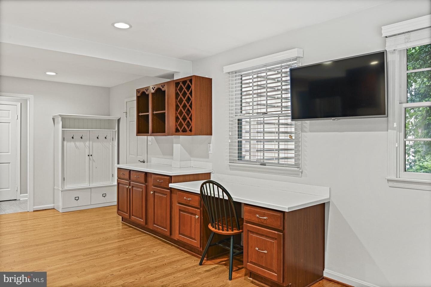 11904 PARADISE LN, HERNDON, Virginia 20171, 5 Bedrooms Bedrooms, ,2 BathroomsBathrooms,Residential,For sale,11904 PARADISE LN,VAFX2239430 MLS # VAFX2239430