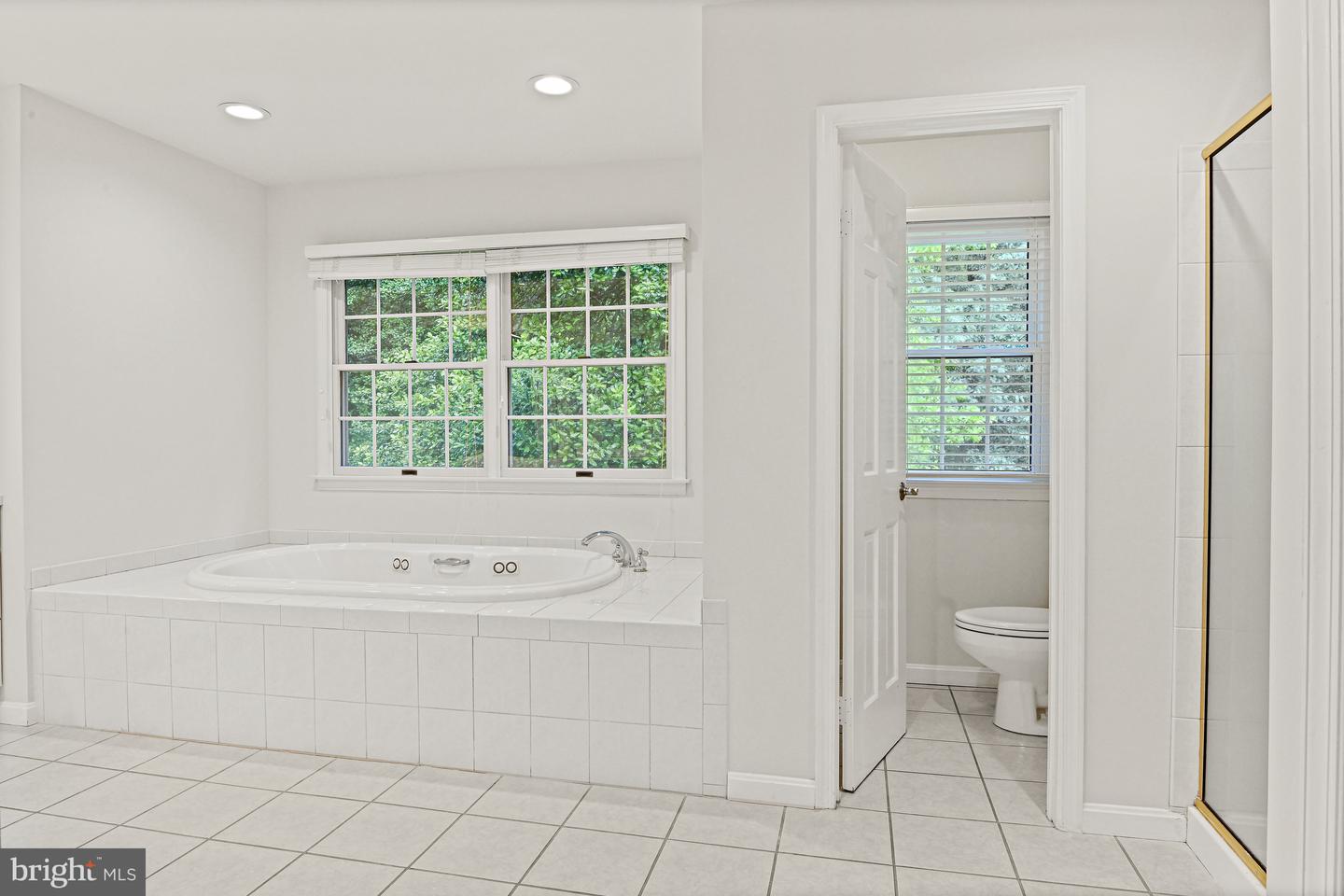 11904 PARADISE LN, HERNDON, Virginia 20171, 5 Bedrooms Bedrooms, ,2 BathroomsBathrooms,Residential,For sale,11904 PARADISE LN,VAFX2239430 MLS # VAFX2239430