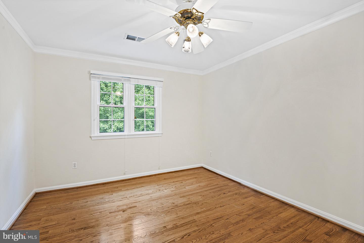 11904 PARADISE LN, HERNDON, Virginia 20171, 5 Bedrooms Bedrooms, ,2 BathroomsBathrooms,Residential,For sale,11904 PARADISE LN,VAFX2239430 MLS # VAFX2239430
