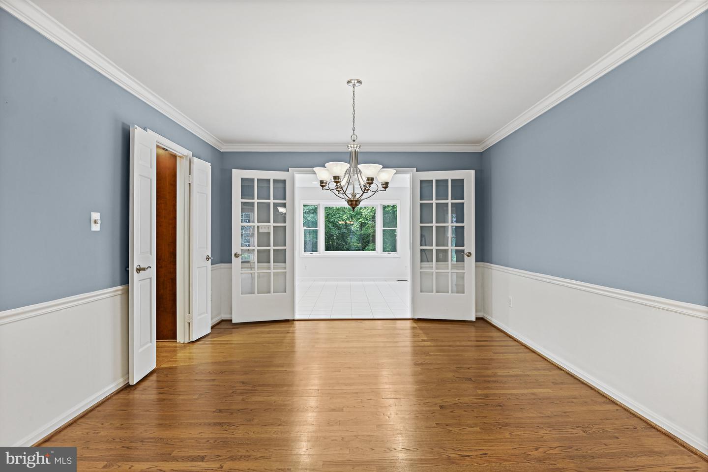11904 PARADISE LN, HERNDON, Virginia 20171, 5 Bedrooms Bedrooms, ,2 BathroomsBathrooms,Residential,For sale,11904 PARADISE LN,VAFX2239430 MLS # VAFX2239430
