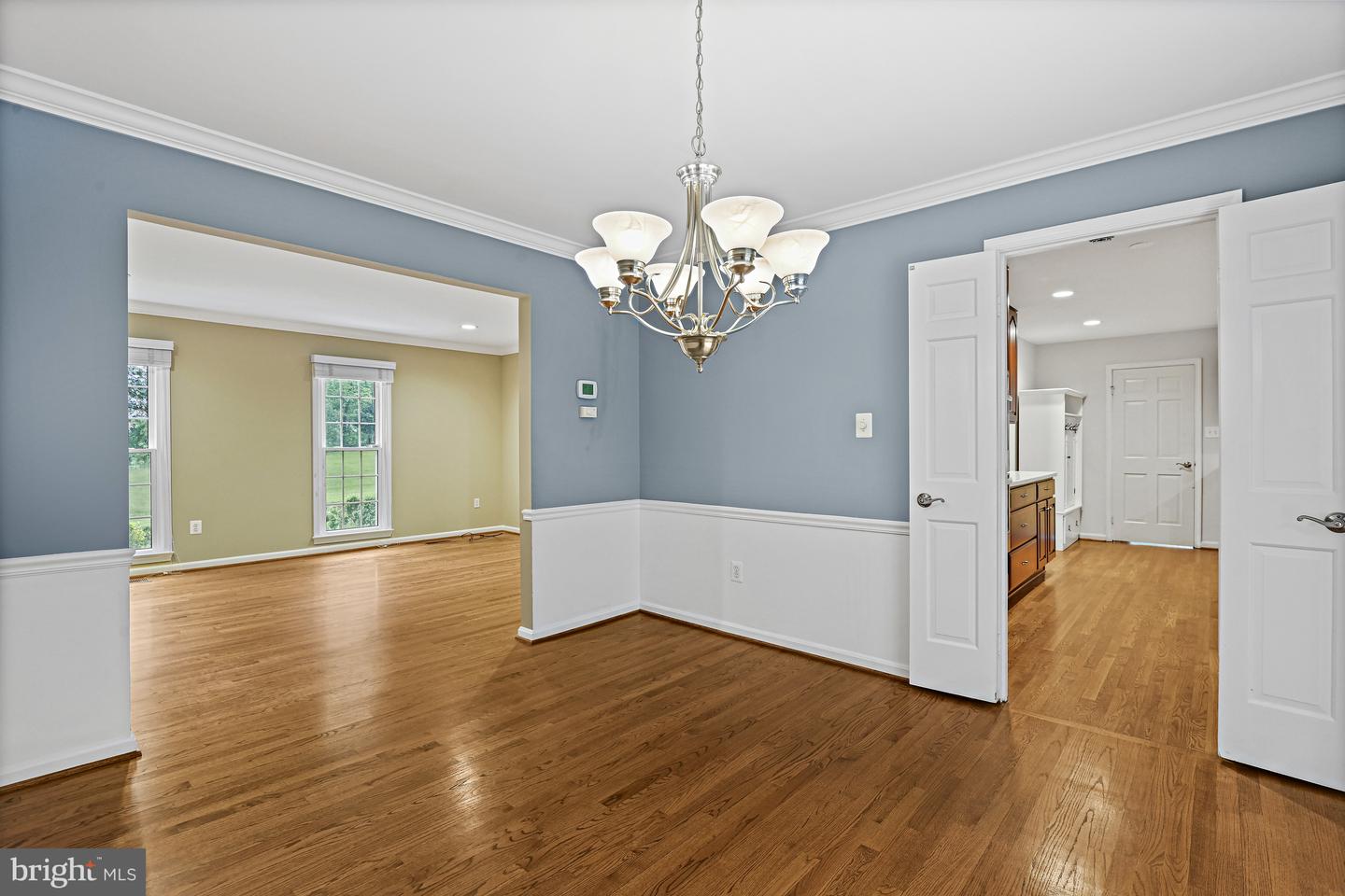 11904 PARADISE LN, HERNDON, Virginia 20171, 5 Bedrooms Bedrooms, ,2 BathroomsBathrooms,Residential,For sale,11904 PARADISE LN,VAFX2239430 MLS # VAFX2239430