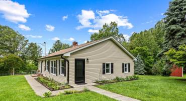 5861 VINE LN, LINDEN, Virginia 22642, 3 Bedrooms Bedrooms, ,2 BathroomsBathrooms,Residential,For sale,5861 VINE LN,VAFQ2016542 MLS # VAFQ2016542
