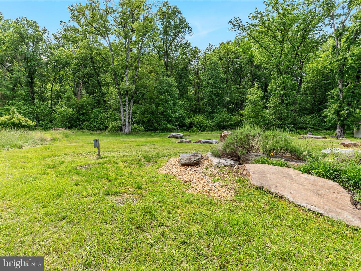 16205 MOUNTAIN RIDGE, PURCELLVILLE, Virginia 20132, 4 Bedrooms Bedrooms, ,3 BathroomsBathrooms,Residential,For sale,16205 MOUNTAIN RIDGE,VALO2096008 MLS # VALO2096008
