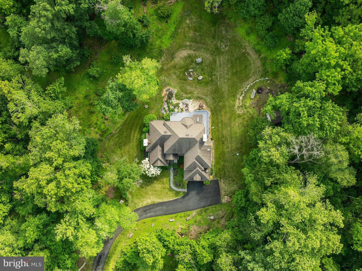 16205 MOUNTAIN RIDGE, PURCELLVILLE, Virginia 20132, 4 Bedrooms Bedrooms, ,3 BathroomsBathrooms,Residential,For sale,16205 MOUNTAIN RIDGE,VALO2096008 MLS # VALO2096008
