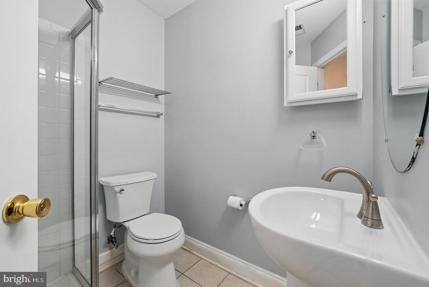 2015 CAPSTONE CIR, HERNDON, Virginia 20170, 4 Bedrooms Bedrooms, ,3 BathroomsBathrooms,Residential,For sale,2015 CAPSTONE CIR,VAFX2239528 MLS # VAFX2239528