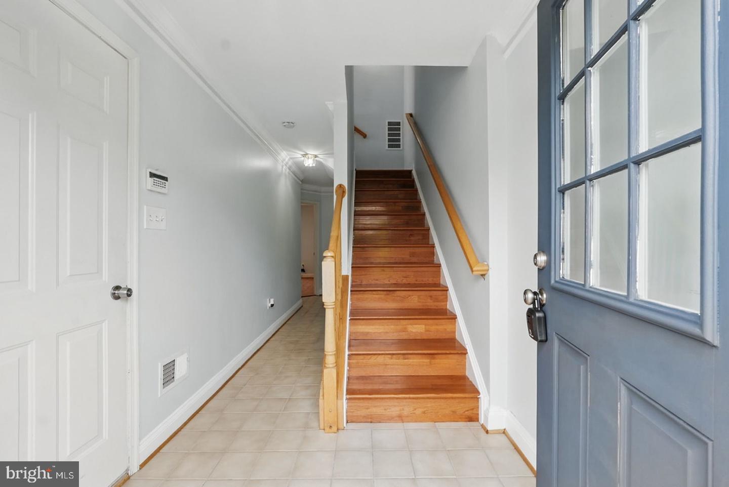 2015 CAPSTONE CIR, HERNDON, Virginia 20170, 4 Bedrooms Bedrooms, ,3 BathroomsBathrooms,Residential,For sale,2015 CAPSTONE CIR,VAFX2239528 MLS # VAFX2239528