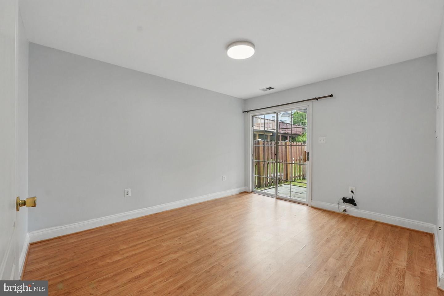 2015 CAPSTONE CIR, HERNDON, Virginia 20170, 4 Bedrooms Bedrooms, ,3 BathroomsBathrooms,Residential,For sale,2015 CAPSTONE CIR,VAFX2239528 MLS # VAFX2239528
