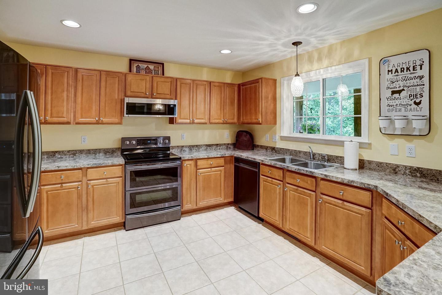 5417 BAZZANELLA DR, MINERAL, Virginia 23117, 5 Bedrooms Bedrooms, 17 Rooms Rooms,3 BathroomsBathrooms,Residential,For sale,5417 BAZZANELLA DR,VASP2033024 MLS # VASP2033024