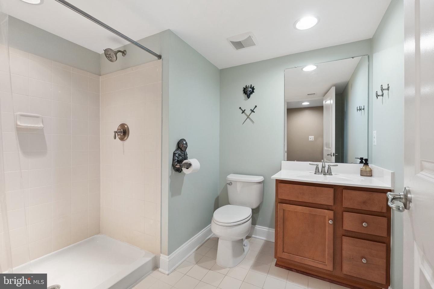 25792 RACING SUN DR, ALDIE, Virginia 20105, 5 Bedrooms Bedrooms, ,5 BathroomsBathrooms,Residential,For sale,25792 RACING SUN DR,VALO2096028 MLS # VALO2096028