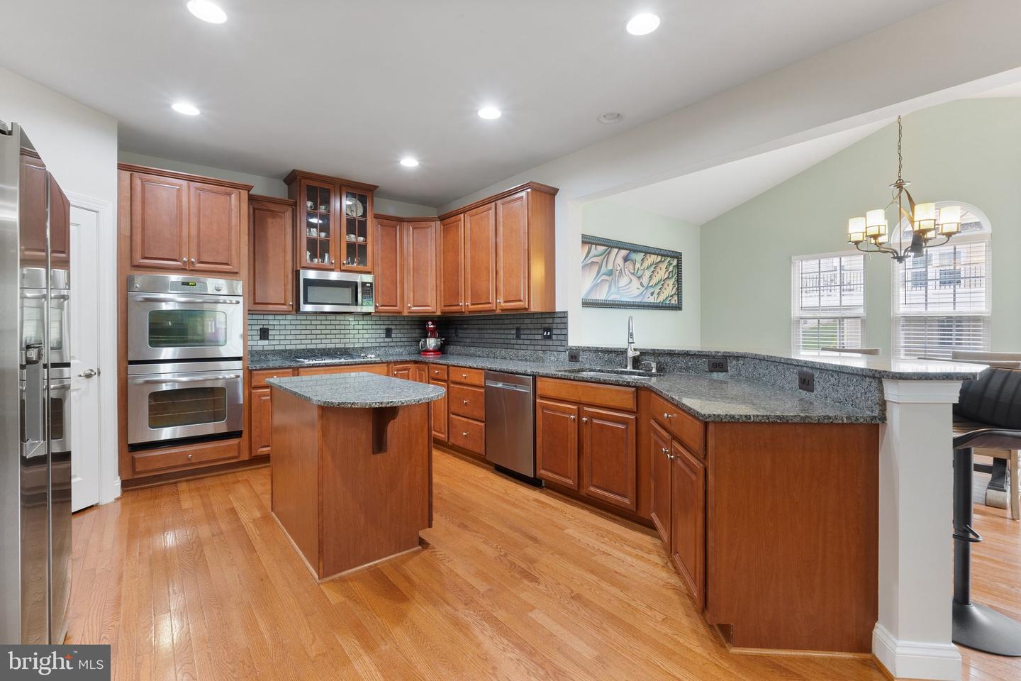25792 RACING SUN DR, ALDIE, Virginia 20105, 5 Bedrooms Bedrooms, ,5 BathroomsBathrooms,Residential,For sale,25792 RACING SUN DR,VALO2096028 MLS # VALO2096028