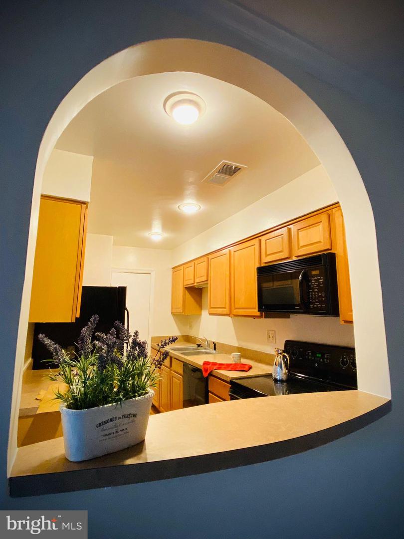 5802 TORINGTON DRIVE #H, SPRINGFIELD, Virginia 22152, 2 Bedrooms Bedrooms, ,1 BathroomBathrooms,Residential,For sale,5802 TORINGTON DRIVE #H,VAFX2239874 MLS # VAFX2239874