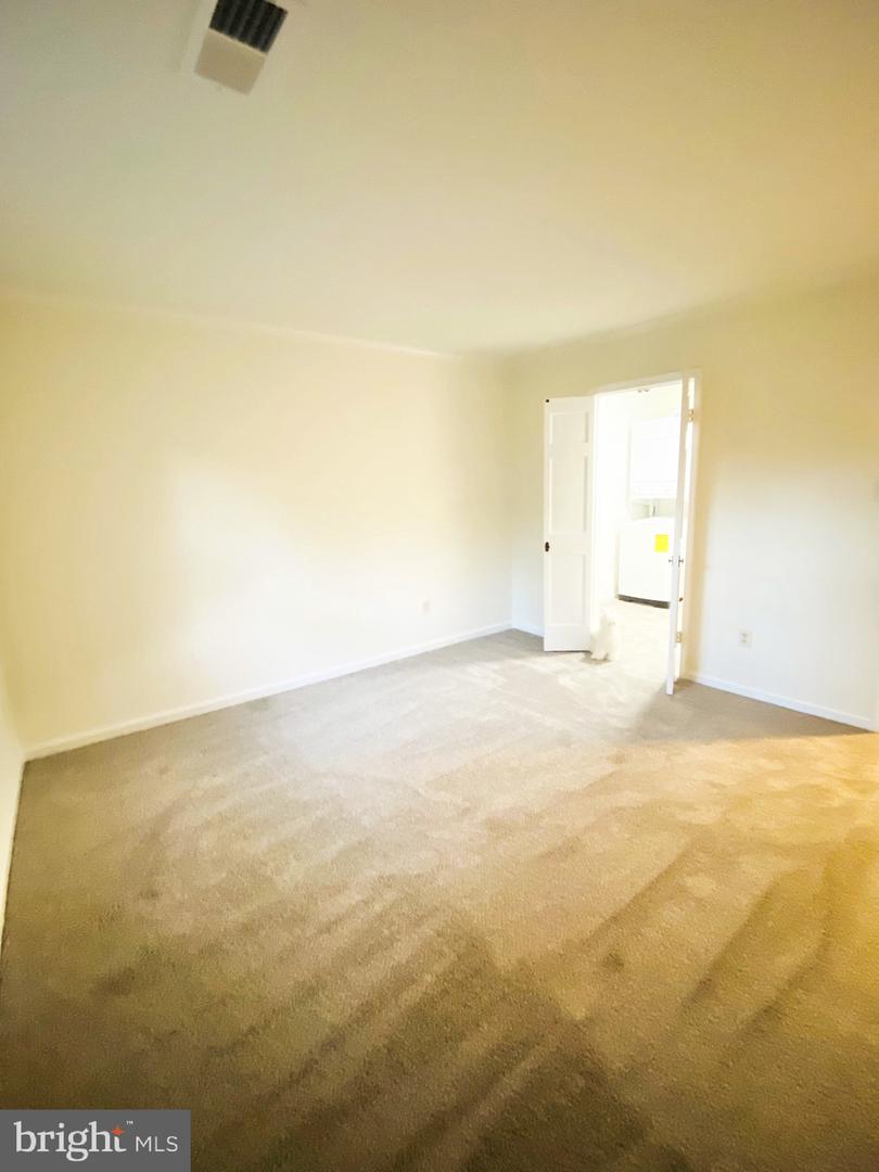 5802 TORINGTON DRIVE #H, SPRINGFIELD, Virginia 22152, 2 Bedrooms Bedrooms, ,1 BathroomBathrooms,Residential,For sale,5802 TORINGTON DRIVE #H,VAFX2239874 MLS # VAFX2239874