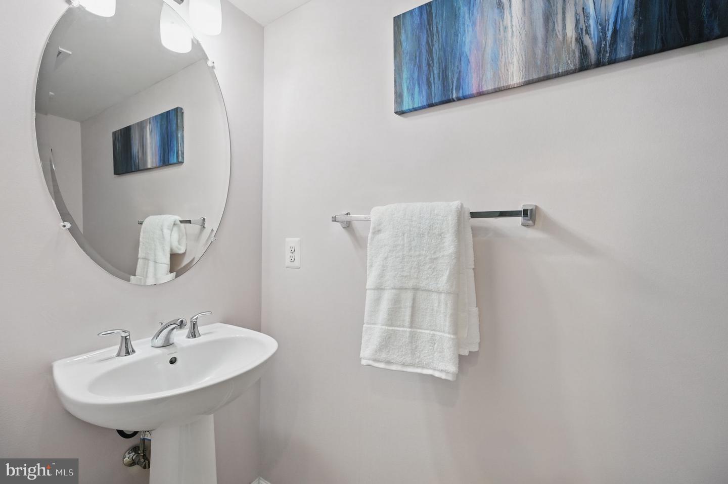 207 CROFT SQ, PURCELLVILLE, Virginia 20132, 3 Bedrooms Bedrooms, ,3 BathroomsBathrooms,Residential,For sale,207 CROFT SQ,VALO2096094 MLS # VALO2096094