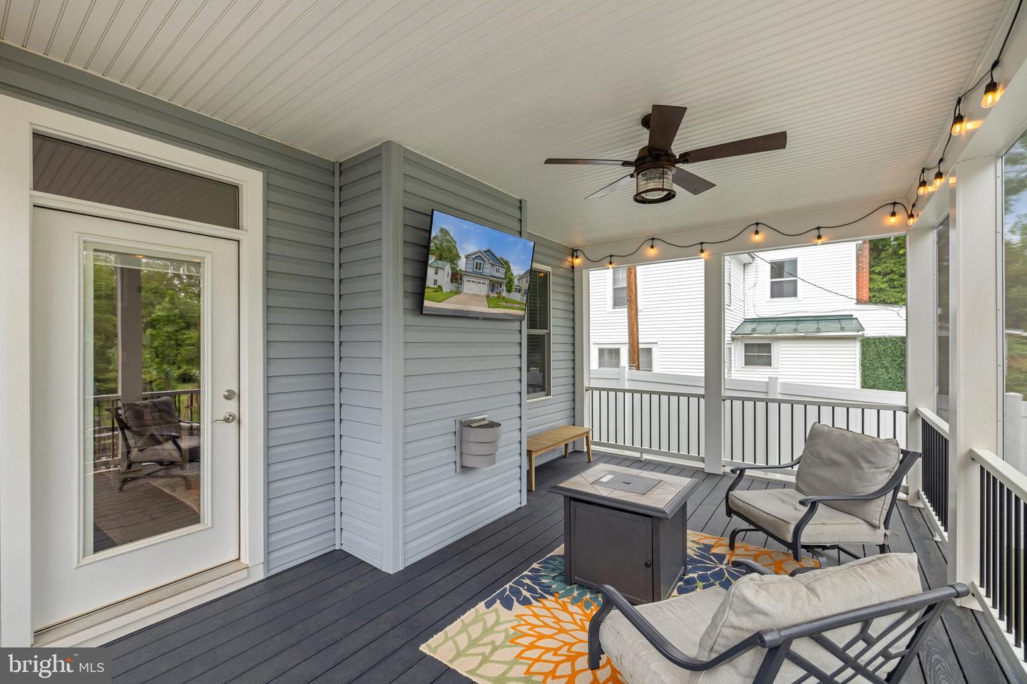 165 GREEN STREET, WARRENTON, Virginia 20186, 3 Bedrooms Bedrooms, ,3 BathroomsBathrooms,Residential,For sale,165 GREEN STREET,VAFQ2016600 MLS # VAFQ2016600